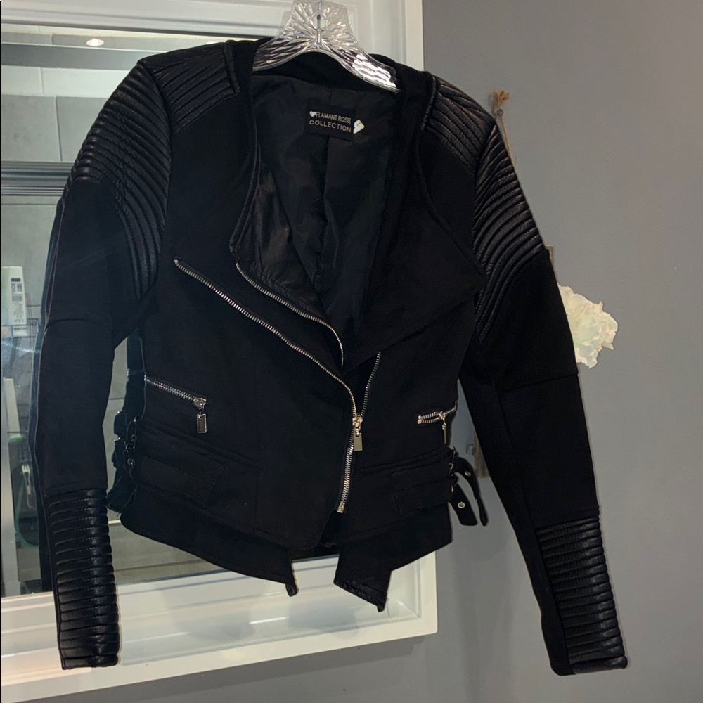 Black Quilted Sleeve Moto Jacket - Picture 5 of 6